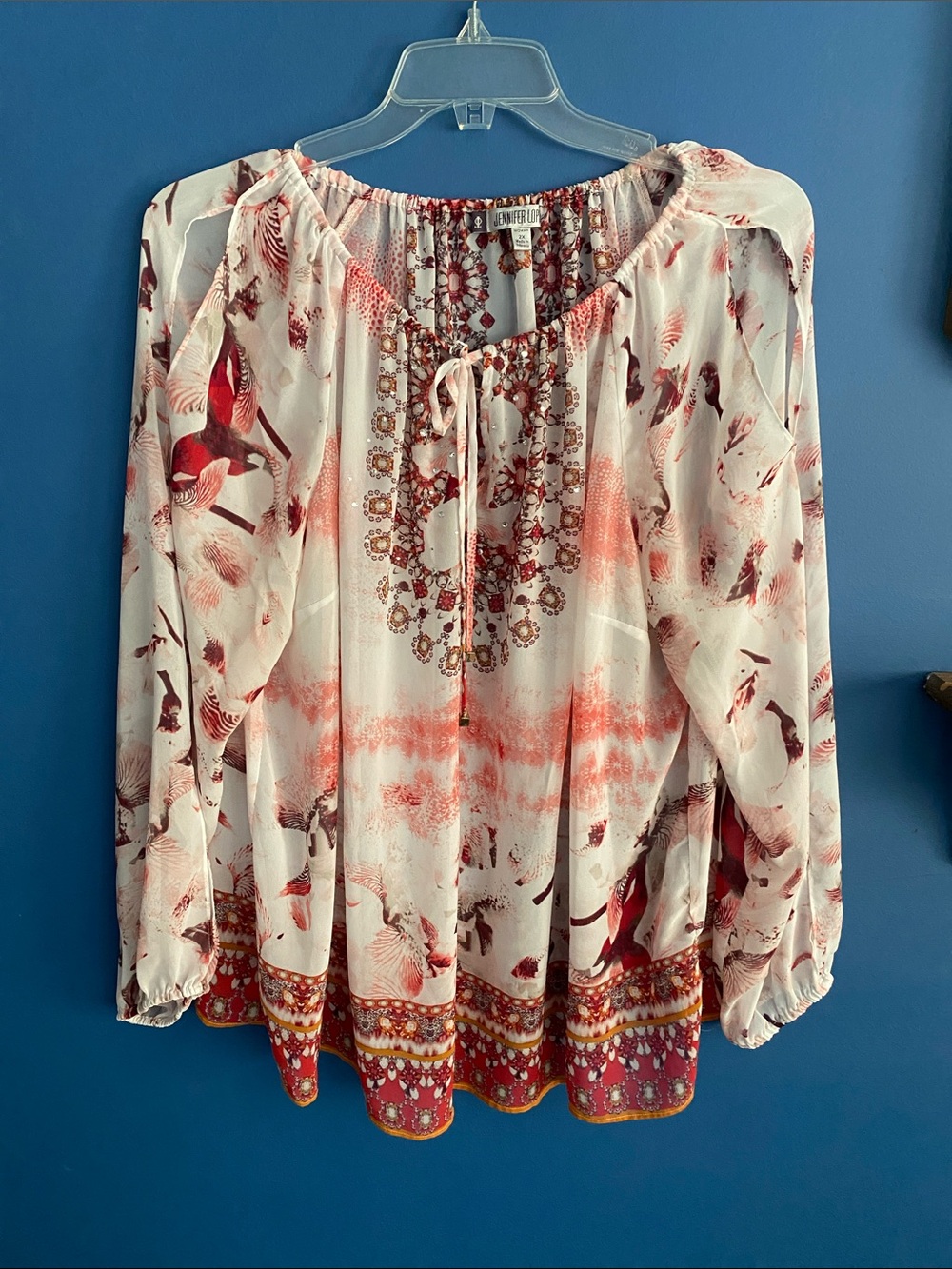 Jennifer Lopez Size 2 White Tunic with Pink Coral Wash and Burgundy Bird Motif